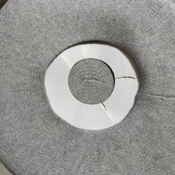 Woman’s Wool Light Grey Rhinestone Beret Hat - Picture 5 of 6